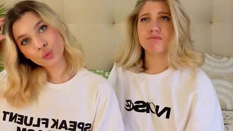 Adele online show from 12/04/25, 10:51