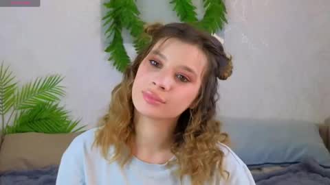 Adele online show from 04/02/26, 09:45