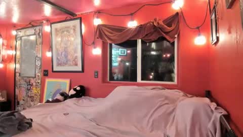 Virginity smiles online show from 01/24/25, 10:11