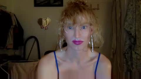 Snapshot of pinkfag chatting on 01/23/25, 06:45 pinkfag online show from 01/23/25, 06:45