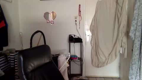 Snapshot of pinkfag chatting on 02/04/25, 02:32 pinkfag online show from 02/04/25, 02:32