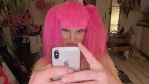 Snapshot of pinkfag chatting on 01/14/26, 06:02 pinkfag online show from 01/14/26, 06:02