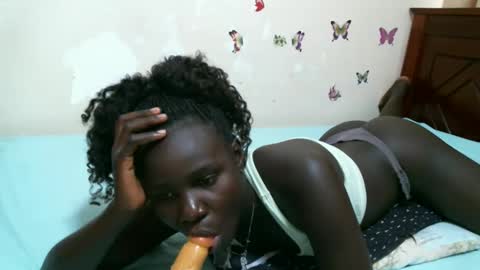 pinky online show from 10/28/25, 07:45