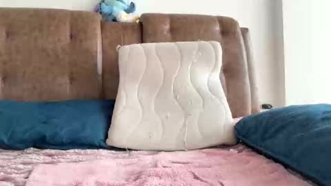 Pinkilola online show from 02/18/26, 07:43