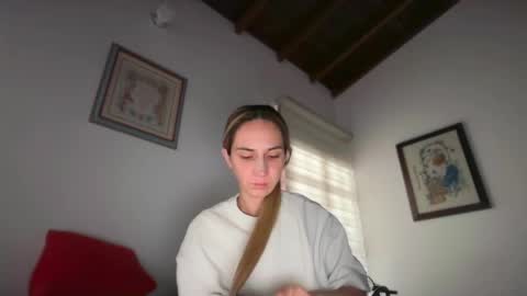 Pinkilola online show from 04/20/26, 11:35