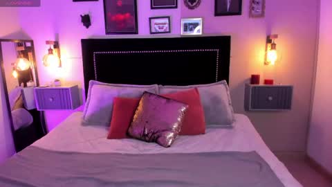 Snapshot of pinkk_demon chatting on 05/15/26, 01:18 PINKK online show from 05/15/26, 01:18