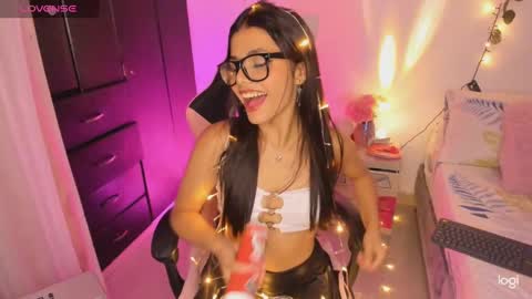 Snapshot of pinkpantherr_ chatting on 12/30/24, 05:48 Sarah .. online show from 12/30/24, 05:48