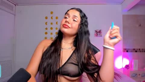 Snapshot of pinkpantherr_ chatting on 11/16/25, 12:38 Sarah .. online show from 11/16/25, 12:38