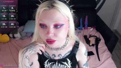 Helen Goat online show from 12/07/24, 02:57