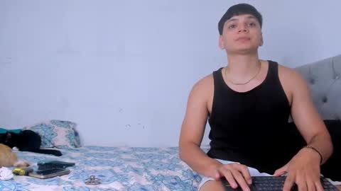 pinksmile_1 online show from 09/30/25, 10:59