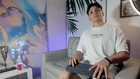 pinksmile_1 online show from 11/06/25, 12:11