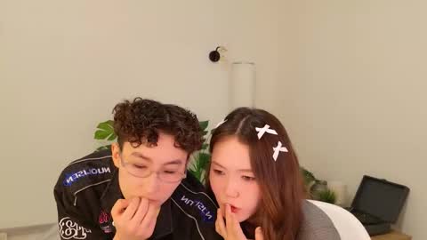 Li long hair and Rude short hair online show from 03/26/26, 08:47