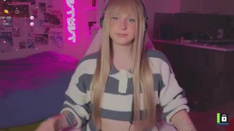 pinkvenom_ online show from 02/25/26, 04:16