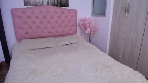 pinky_f00x online show from 09/25/25, 02:37