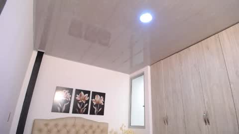 pinky_f00x online show from 04/05/26, 07:22