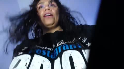 Snapshot of pinky_pinky_ chatting on 01/06/25, 07:56 VIOLETA LOPEZ online show from 01/06/25, 07:56