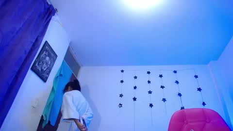 Snapshot of pinky_pinky_ chatting on 01/20/25, 03:04 VIOLETA LOPEZ online show from 01/20/25, 03:04
