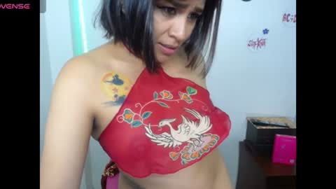 Snapshot of pinky_pinky_ chatting on 07/27/26, 12:06 VIOLETA LOPEZ online show from 07/27/26, 12:06