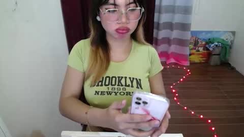 Snapshot of pinky_pussybobby69 chatting on 05/02/26, 06:24 Tina online show from 05/02/26, 06:24