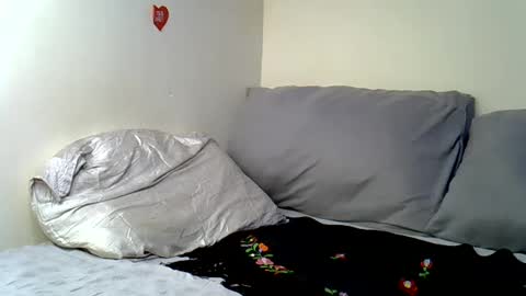 Snapshot of pinky_sexydoll chatting on 06/19/26, 09:40 PINKY online show from 06/19/26, 09:40