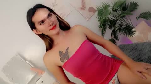 pinky_web03 online show from 10/15/25, 11:05