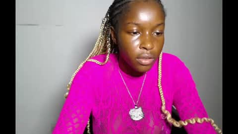 pinkykiki_247 online show from 01/09/26, 06:27