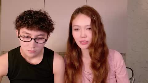 Snapshot of pinkylovers chatting on 06/26/26, 07:18 Li long hair and Ru short hair online show from 06/26/26, 07:18