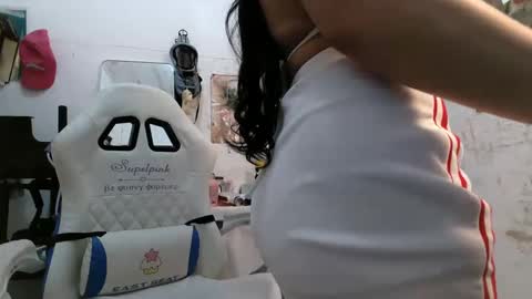 Rose online show from 12/21/24, 10:40