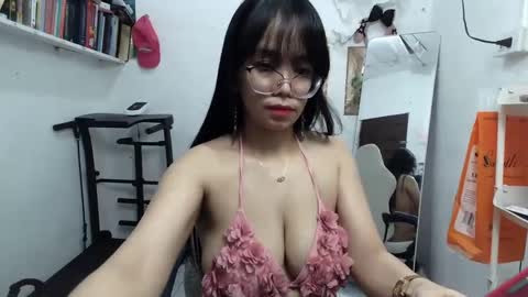 Rose online show from 01/27/25, 12:22