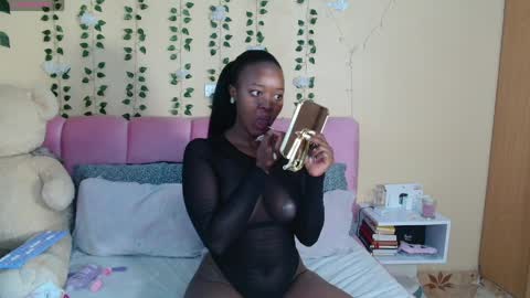 Pinky online show from 03/26/26, 02:00