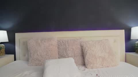  Pink  online show from 12/30/24, 06:49