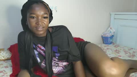 Snapshot of pinnacle_ chatting on 05/31/26, 05:59 zenah online show from 05/31/26, 05:59