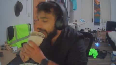 Yash online show from 01/04/25, 11:27