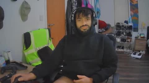 Yash online show from 02/18/25, 12:48