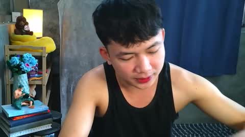 Snapshot of pinoy_petitehugecock chatting on 02/23/26, 01:25 alex online show from 02/23/26, 01:25