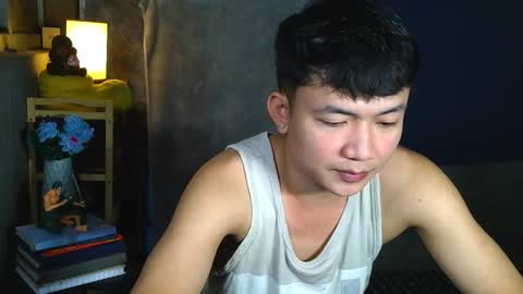 Snapshot of pinoy_petitehugecock chatting on 02/25/26, 03:21 alex online show from 02/25/26, 03:21