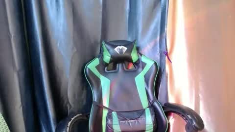 pinoy_shyboy69 online show from 05/04/26, 08:32