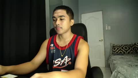 Snapshot of pinoyadriannexxx chatting on 10/19/25, 02:01 Adrianne online show from 10/19/25, 02:01
