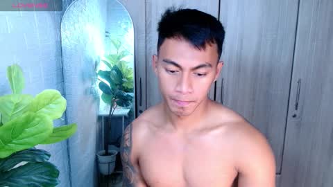 Snapshot of pinoymilker chatting on 03/16/26, 03:38 ethan online show from 03/16/26, 03:38