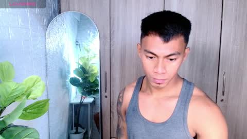 Snapshot of pinoymilker chatting on 03/30/26, 08:10 ethan online show from 03/30/26, 08:10