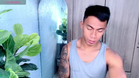 Snapshot of pinoymilker chatting on 04/03/26, 11:36 ethan online show from 04/03/26, 11:36