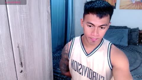 Snapshot of pinoymilker chatting on 04/05/26, 02:20 ethan online show from 04/05/26, 02:20