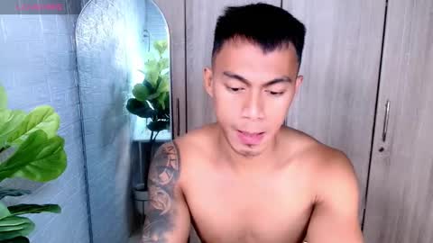 Snapshot of pinoymilker chatting on 04/18/26, 02:21 ethan online show from 04/18/26, 02:21