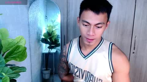 Snapshot of pinoymilker chatting on 05/03/26, 04:24 ethan online show from 05/03/26, 04:24