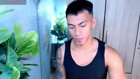 Snapshot of pinoymilker chatting on 05/08/26, 05:40 ethan online show from 05/08/26, 05:40