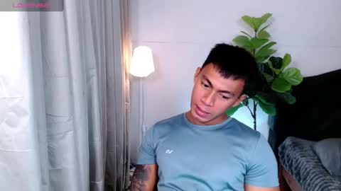 Snapshot of pinoymilker chatting on 06/06/26, 03:44 ethan online show from 06/06/26, 03:44