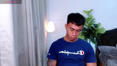 Snapshot of pinoymilker chatting on 06/15/26, 02:03 ethan online show from 06/15/26, 02:03