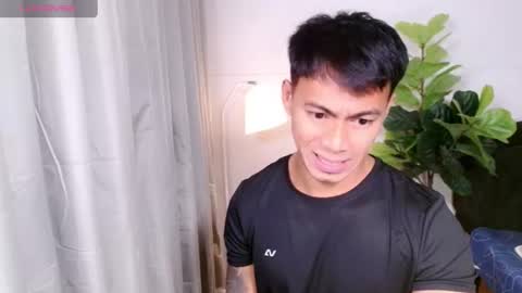 Snapshot of pinoymilker chatting on 07/09/26, 08:24 ethan online show from 07/09/26, 08:24