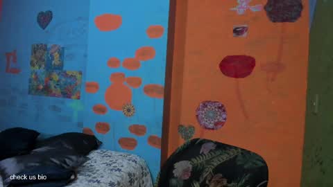 Snapshot of pipeshowtime chatting on 05/04/26, 04:25 VALENTINA y PIPE online show from 05/04/26, 04:25