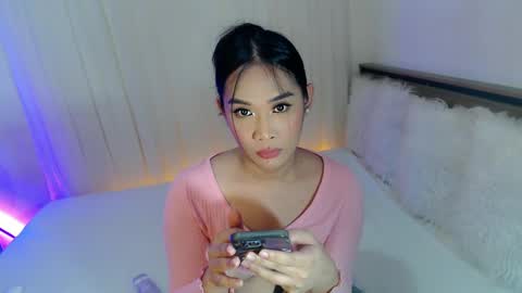 Ari online show from 02/10/25, 05:41